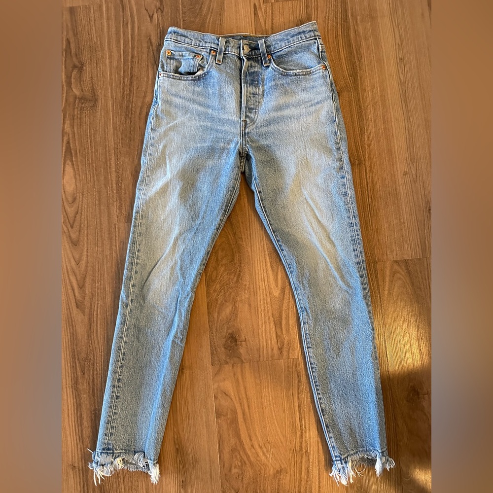 Levi’s 501 Skinny Light Wash Jeans, Size 26